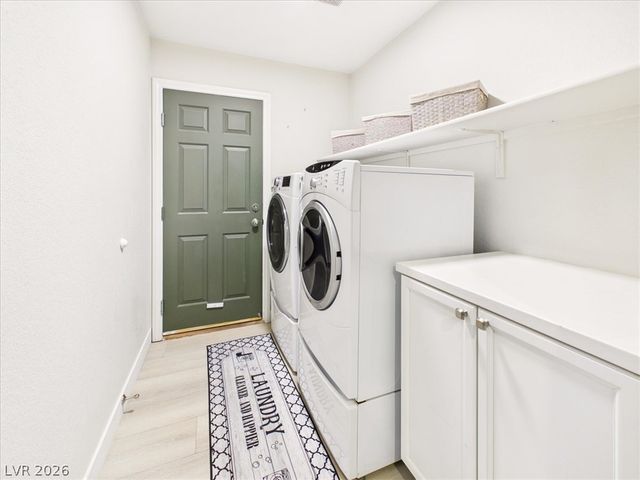 7949 Indian Cloud Avenue, Las Vegas, NV 89129