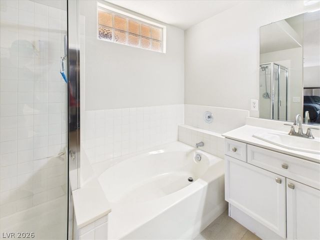 7949 Indian Cloud Avenue, Las Vegas, NV 89129