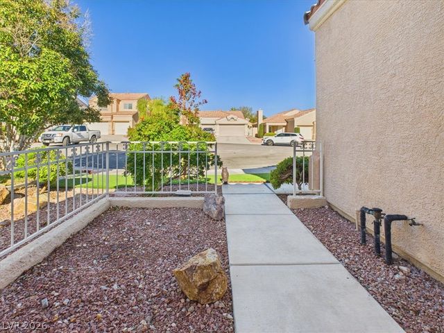 7949 Indian Cloud Avenue, Las Vegas, NV 89129
