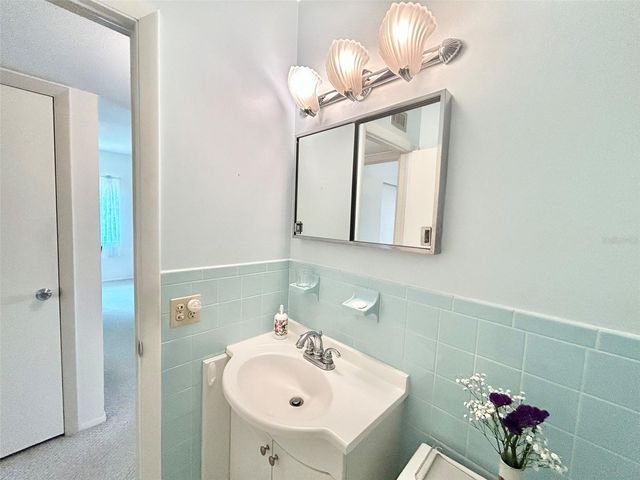 2447 ECUADORIAN WAY 73, Clearwater, FL 33763