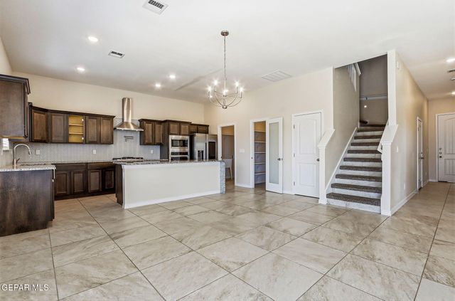 904 KEENLAND Avenue, El Paso, TX 79932