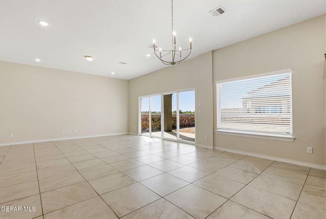 904 KEENLAND Avenue, El Paso, TX 79932