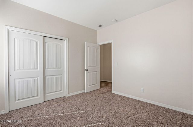 904 KEENLAND Avenue, El Paso, TX 79932