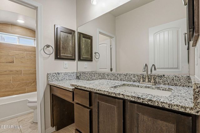 904 KEENLAND Avenue, El Paso, TX 79932