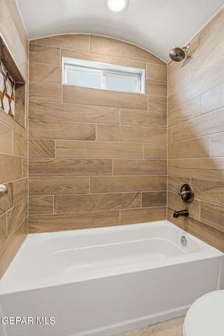 904 KEENLAND Avenue, El Paso, TX 79932