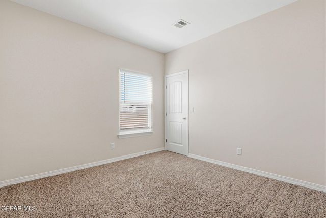 904 KEENLAND Avenue, El Paso, TX 79932