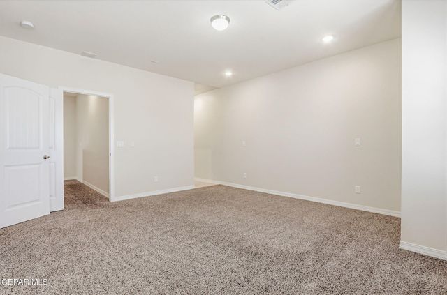 904 KEENLAND Avenue, El Paso, TX 79932