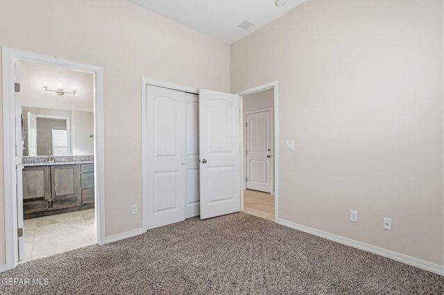 904 KEENLAND Avenue, El Paso, TX 79932