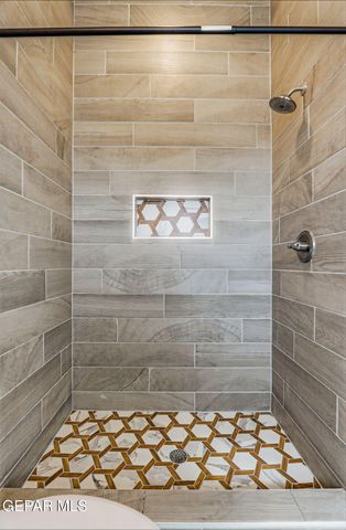 904 KEENLAND Avenue, El Paso, TX 79932