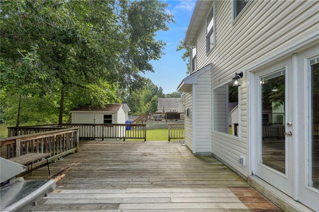 180 Kristen LN, Suffolk, VA 23434