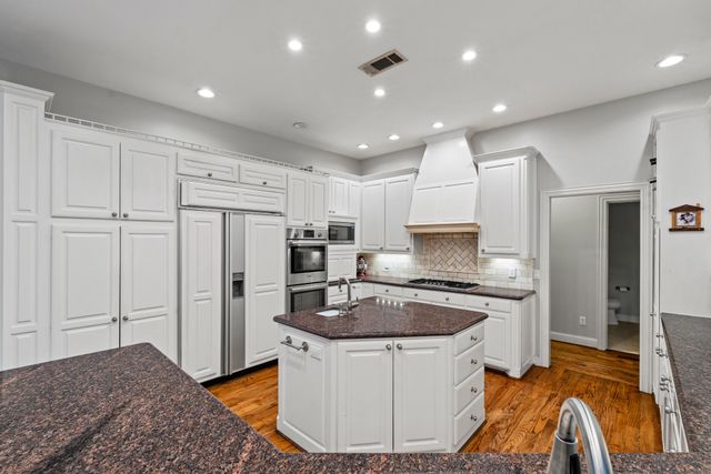 2009 Breaker Lane, Flower Mound, TX 75022