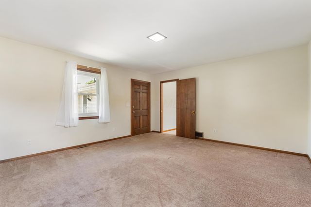 106 Collins Court, Circleville, OH 43113