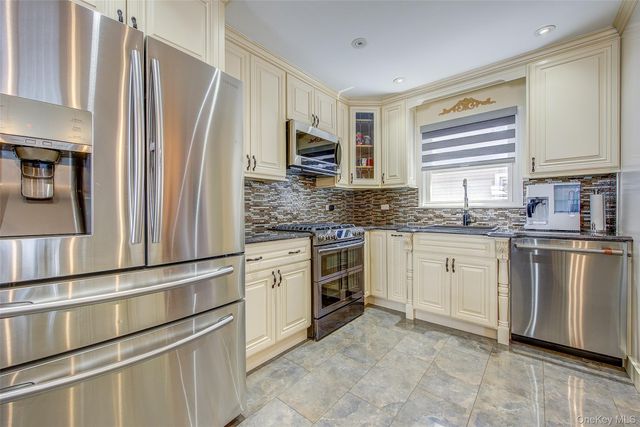 80-49 89th Avenue, Woodhaven, NY 11421
