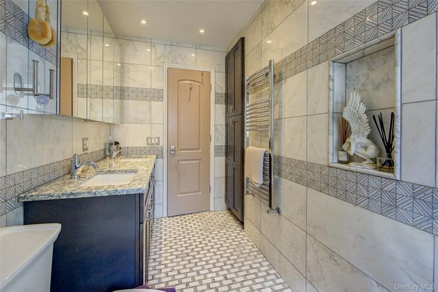 80-49 89th Avenue, Woodhaven, NY 11421
