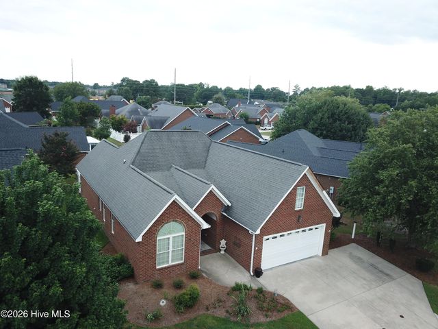 3902 Brookstone Drive, Winterville, NC 28590