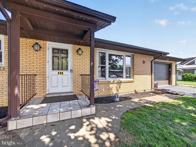 119 N MAIN ST, Alburtis, PA 18011