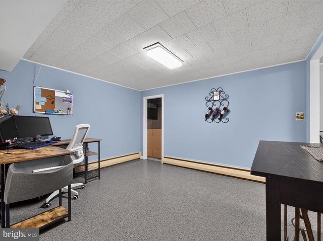 119 N MAIN ST, Alburtis, PA 18011