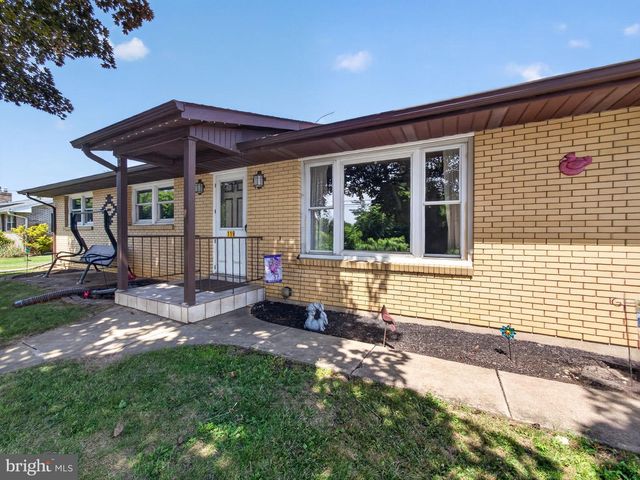 119 N MAIN ST, Alburtis, PA 18011
