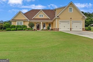 1006 Silver Thorne Drive, Loganville, GA 30052