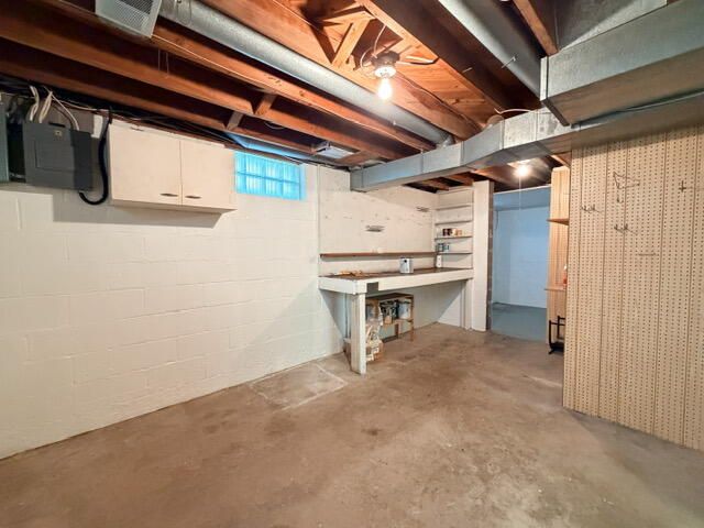 54 Dogwood Drive, La Porte, IN 46350
