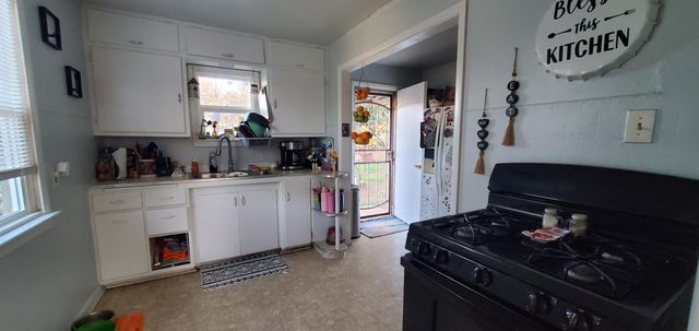 2576 W Hillside Drive, Anderson, CA 96007