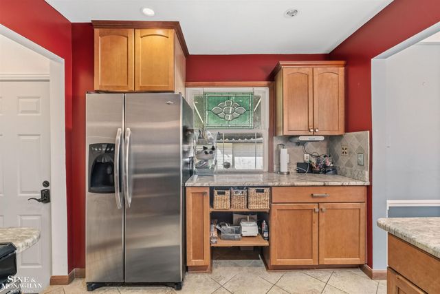 833 University Place, Grosse Pointe, MI 48230