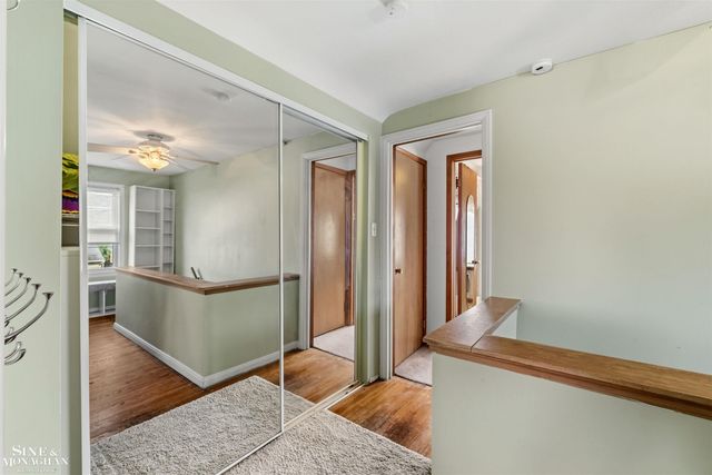 833 University Place, Grosse Pointe, MI 48230