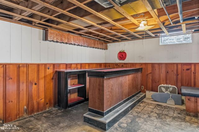 833 University Place, Grosse Pointe, MI 48230