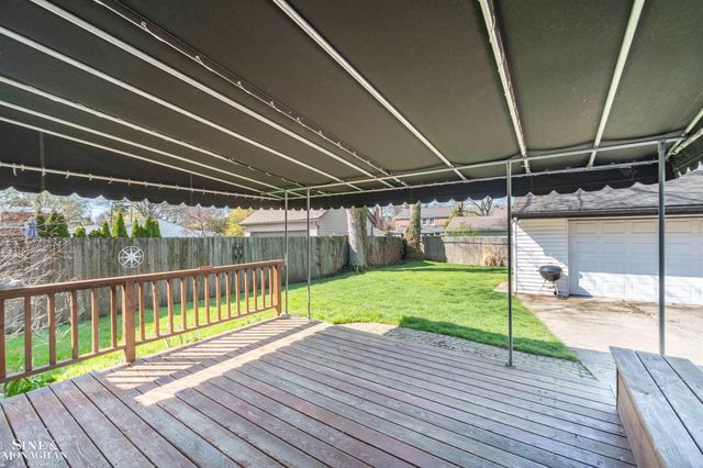 833 University Place, Grosse Pointe, MI 48230