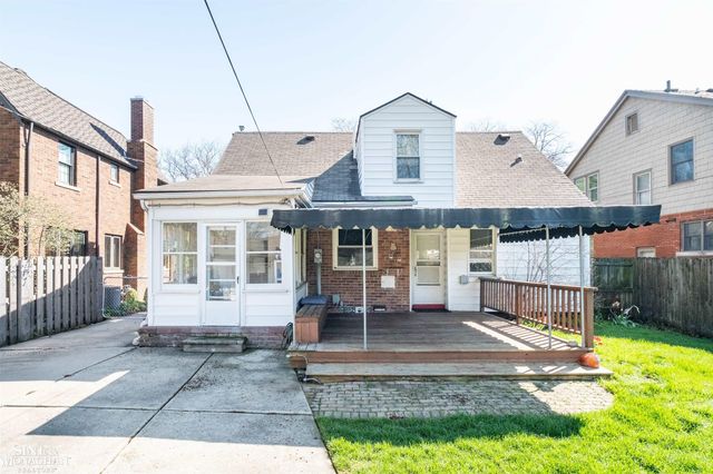 833 University Place, Grosse Pointe, MI 48230