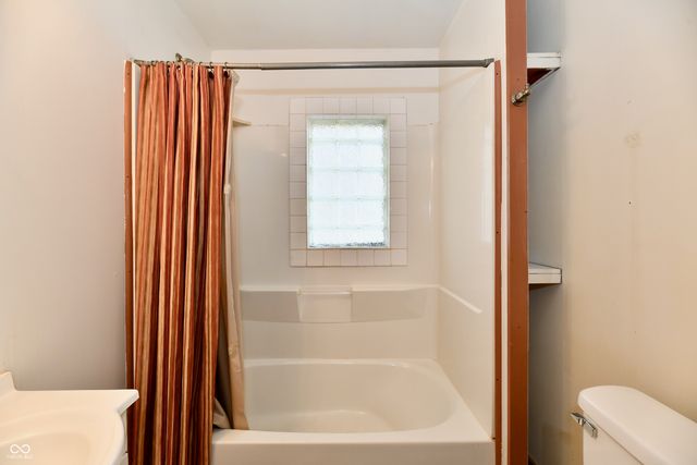 1922 Westview Drive, Indianapolis, IN 46221