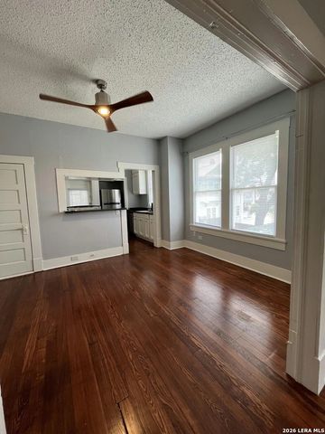 141 E Woodlawn Ave, San Antonio, TX 78212