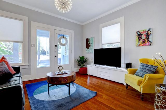 141 E Woodlawn Ave, San Antonio, TX 78212