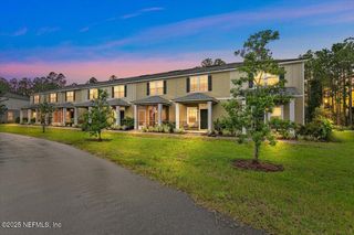 86472 SHORTLINE Circle, Yulee, FL 32097