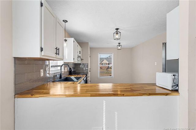 166 Oakview Drive, Raeford, NC 28376