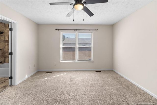 166 Oakview Drive, Raeford, NC 28376