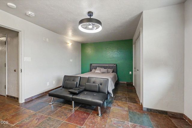 2639 Hillcrest Road, Medford, OR 97504
