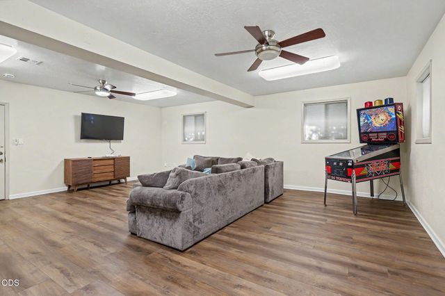 2639 Hillcrest Road, Medford, OR 97504