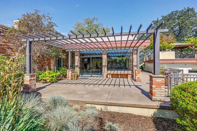 2639 Hillcrest Road, Medford, OR 97504
