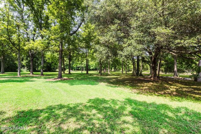 353b St Clair Road, Breaux Bridge, LA 70517