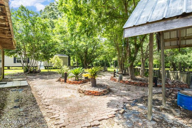 353b St Clair Road, Breaux Bridge, LA 70517