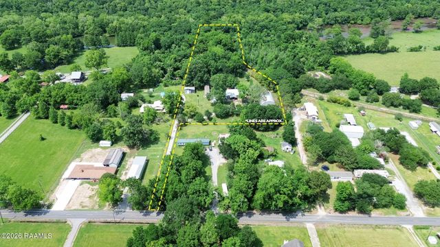 353b St Clair Road, Breaux Bridge, LA 70517