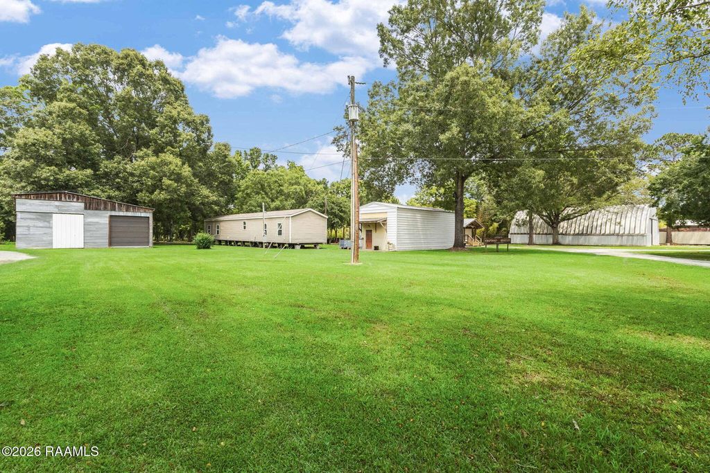 353b St Clair Road, Breaux Bridge, LA 70517