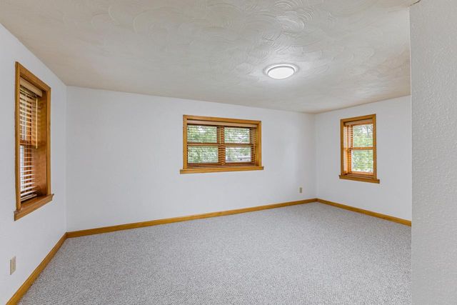 8413 Fox River ROAD, Waterford, WI 53185