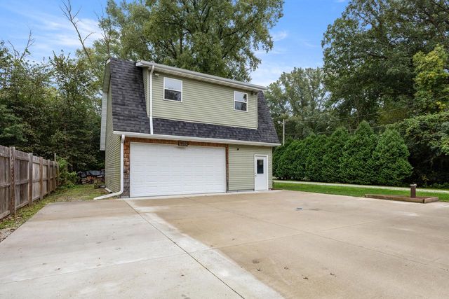 8413 Fox River ROAD, Waterford, WI 53185