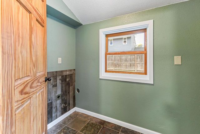 8413 Fox River ROAD, Waterford, WI 53185