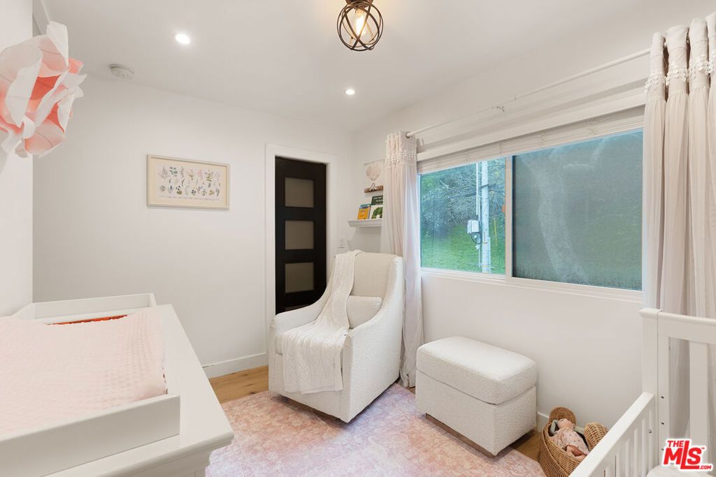 Image 15 of property listing at 2228 Laurel Canyon Boulevard, Los Angeles, CA 90046