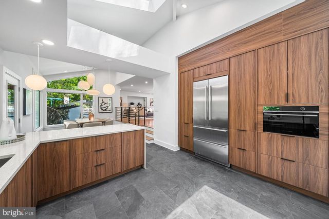 3800 LAKEVIEW TER, Falls Church, VA 22041