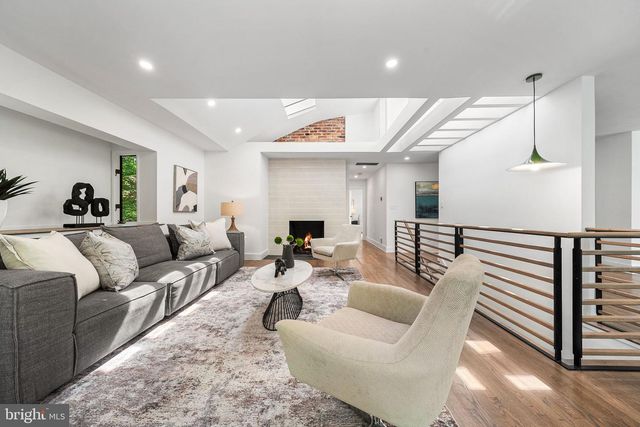3800 LAKEVIEW TER, Falls Church, VA 22041