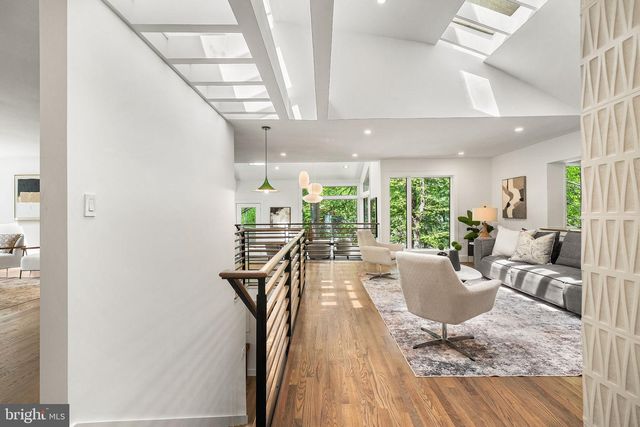 3800 LAKEVIEW TER, Falls Church, VA 22041